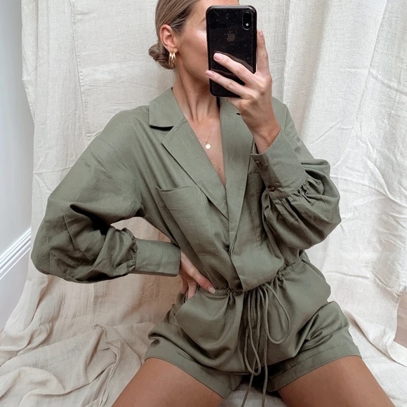 Pretty Lavish Playsuit / Romper - Picture 3 of 7